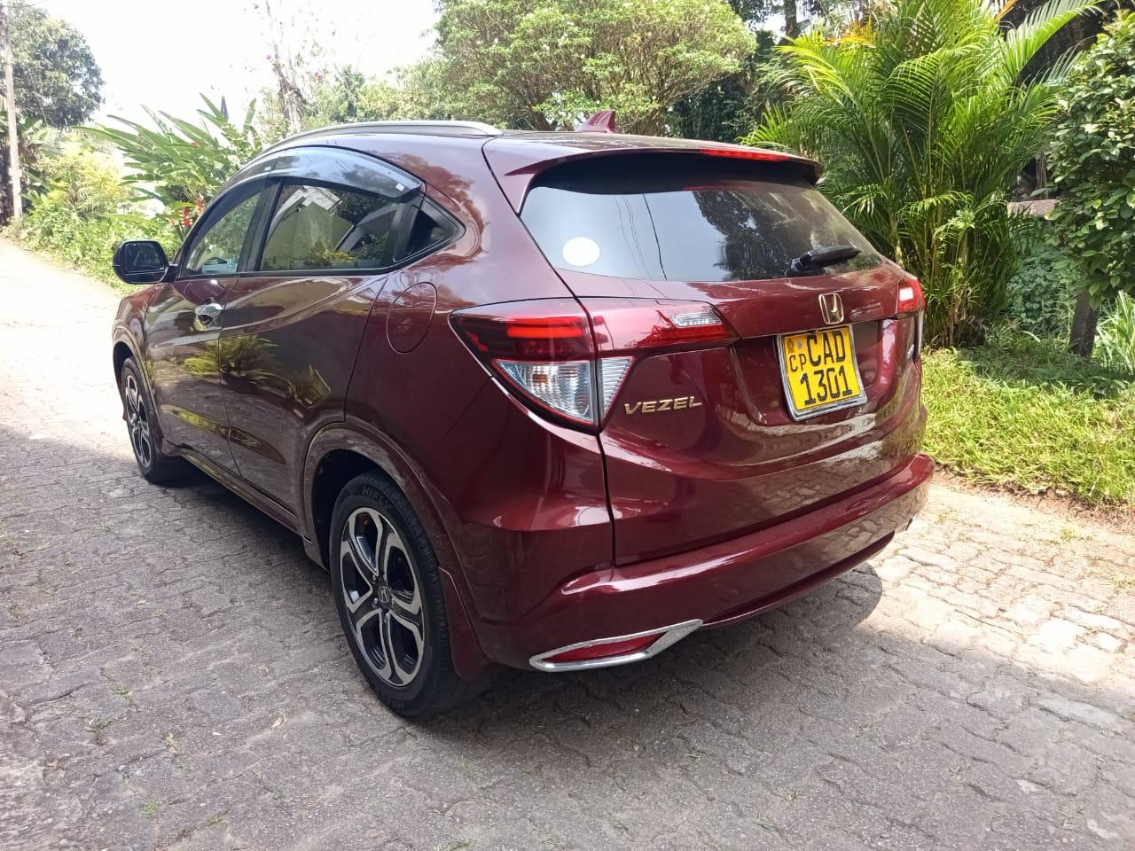 Go Lanka Tours Vehicle